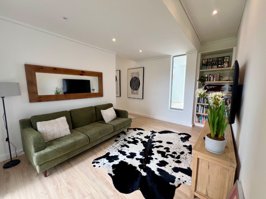 5 Bedroom Property for Sale in Oubaai Western Cape